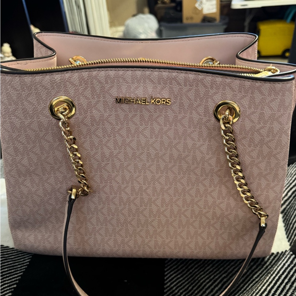 MK purse